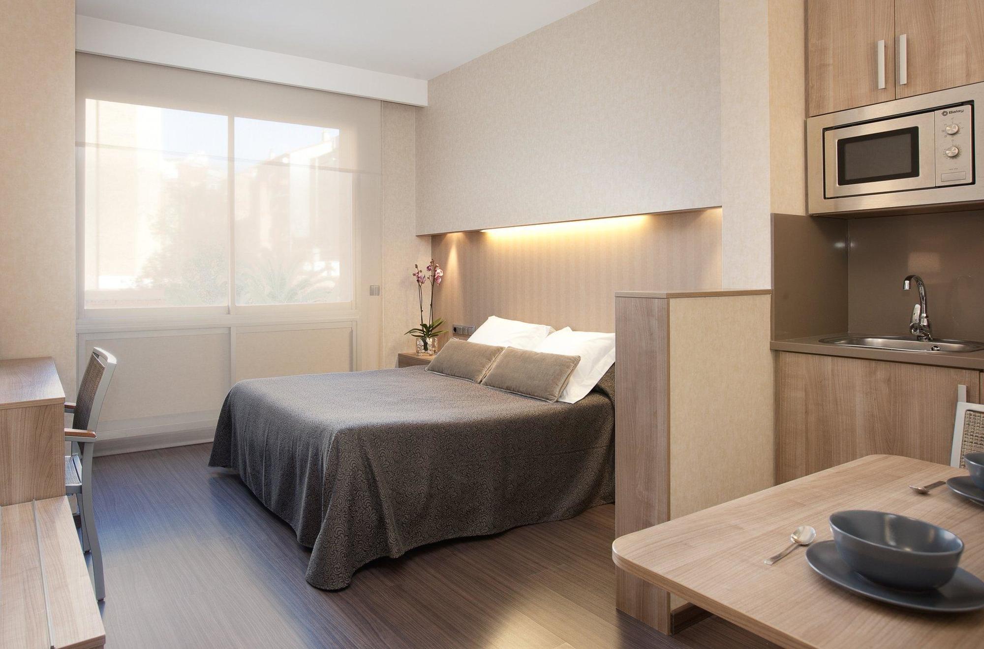 Aparthotel Silver Barcelona Eksteriør billede